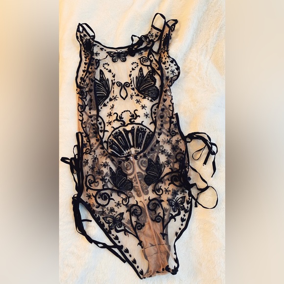 For Love and Lemons Karina Butterfly bodysuit - Picture 5 of 7